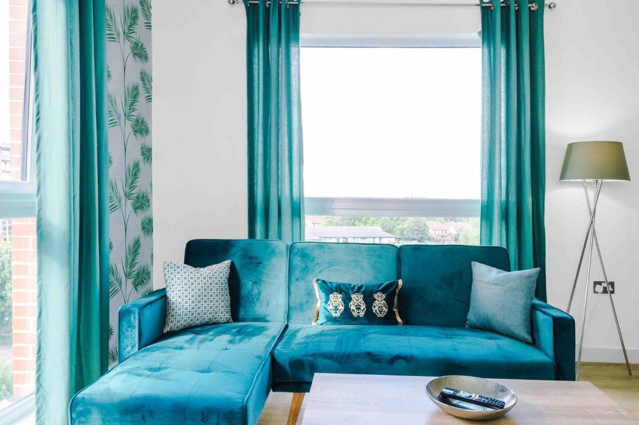 2 Bedroom Apartment Manchester Hosted By Mcr Dens Exterior photo